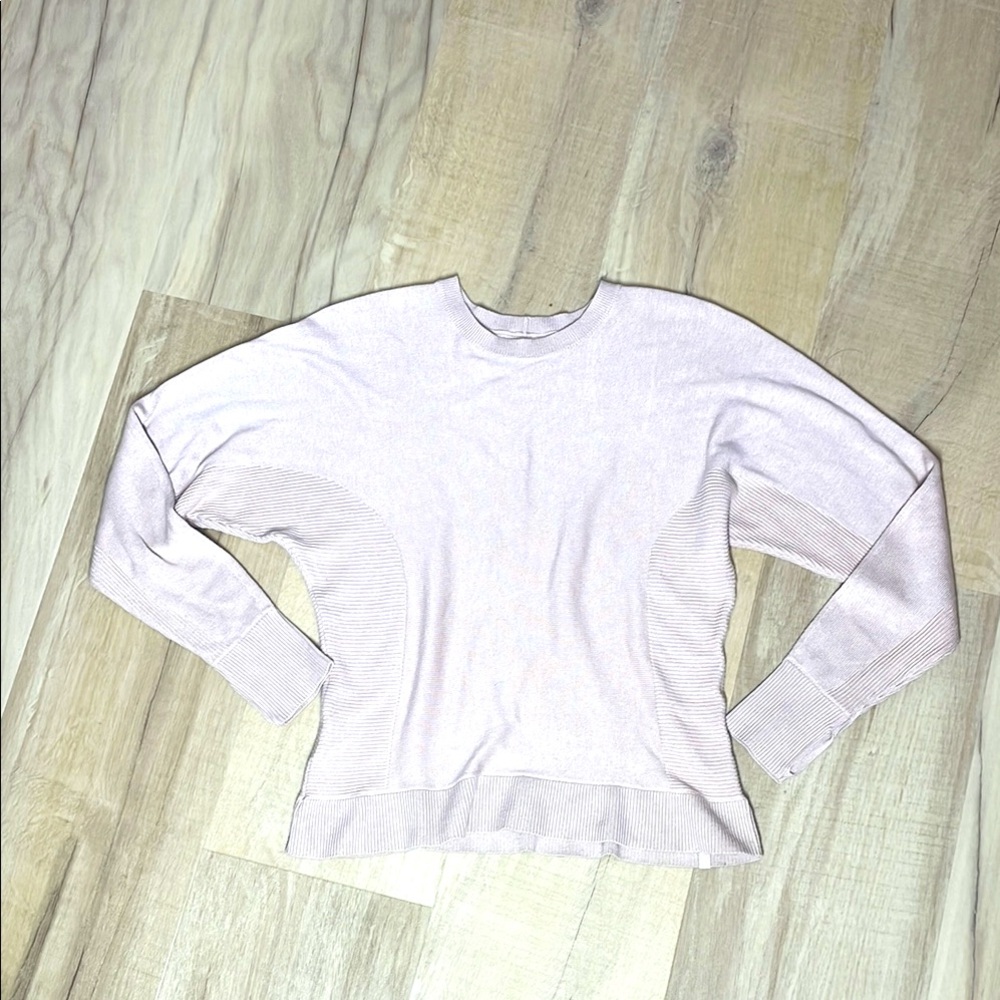 Lululemon Light Pink Crew Neck Sweater with Long Sleeves and Relaxed Fit